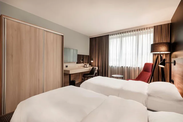 غرفة قياسية بسرير مزدوج، Park Inn By Radisson Krakow 2/8