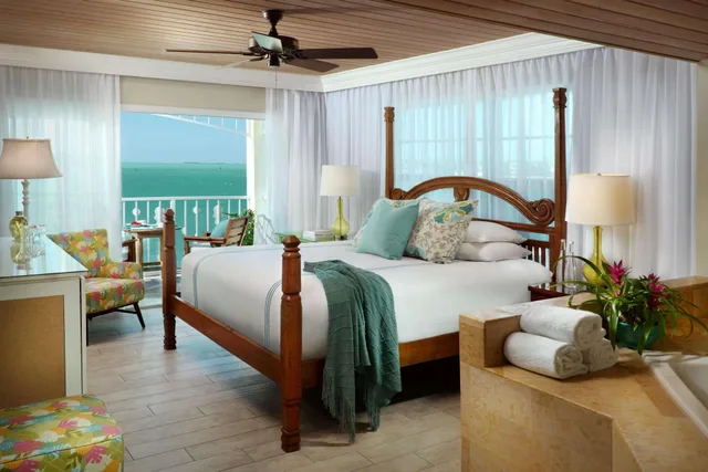 Deluxe, Double Bed, Ocean Front، Ocean Key Resort and Spa 1/3