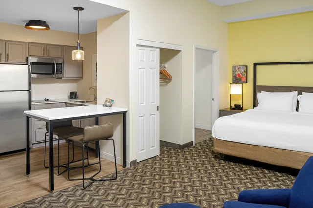استوديو بسرير كينج مع أريكة، Residence Inn By Marriott New Rochelle 2/9