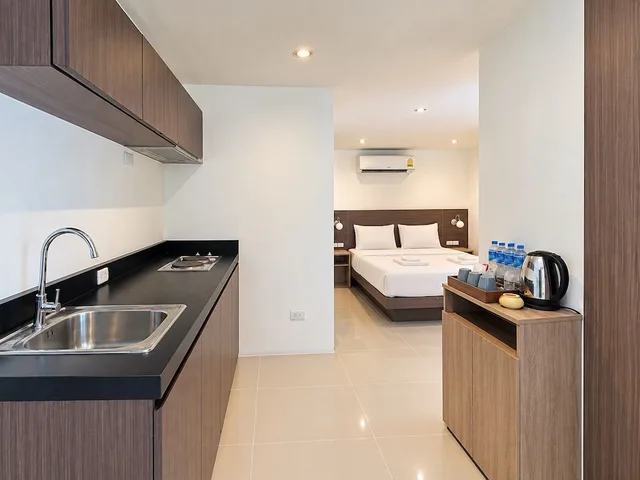 Family, King and Twin Beds, Pool View, Oceanview Treasure Hotel & Residence 7/7