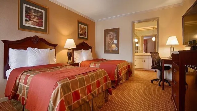 غرفة بسريرين مزدوجين لذوي الإعاقة، Days Inn & Suites By Wyndham Roseville/Detroit Area 2/5