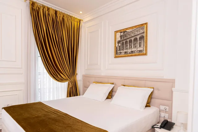 غرفة فاخرة بسرير كينج، ELER HOTEL 1/10