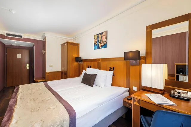 غرفة قياسية بإطلالة على المدينة، Carlton Hotel Buda Castle 1/2