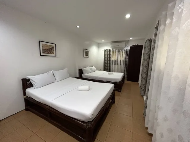 بنغل عائلي بأربعة أسرّة وسريرين كوين بغرفتي نوم، Loreland Farm Resort 3/5