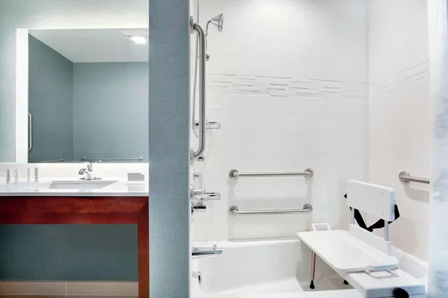 جناح بسرير كينج بغرفة نوم واحدة، Residence Inn Kingston 6/10