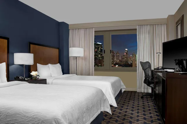 Essential, Queen/Queen، Hotel Kimpton Hotel Theta 1/2