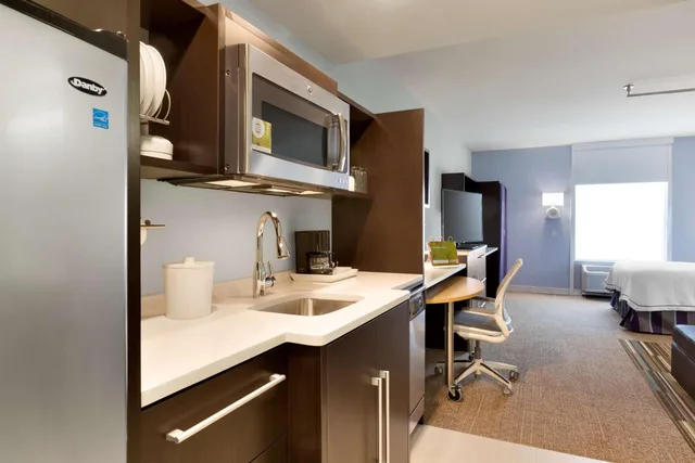 استوديو بسرير كوين مع أريكة، Home2 Suites By Hilton Hasb 6/7