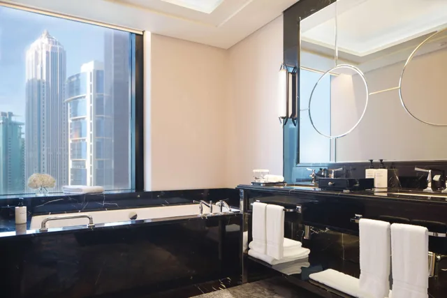 Grand, Double Bed, Waldorf Astoria Doha West Bay 6/6