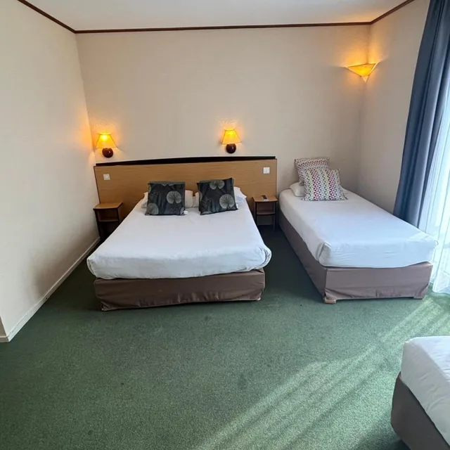 غرفة بسرير مزدوج، Hotel Restaurant Campanile Dijon Centre Gare 2/6