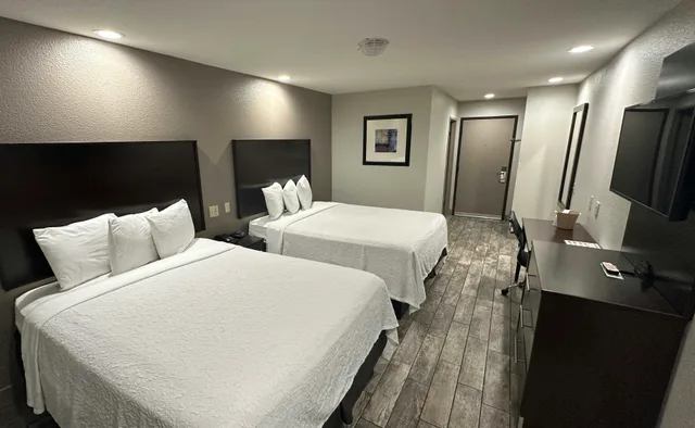 غرفة ديلوكس بسريرين كوين، Red Roof Inn Hayward 1/5