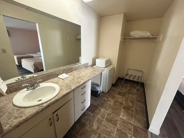Suite, Multiple Beds، Capri Motel By Belvilla Walla Walla US 12 6/8