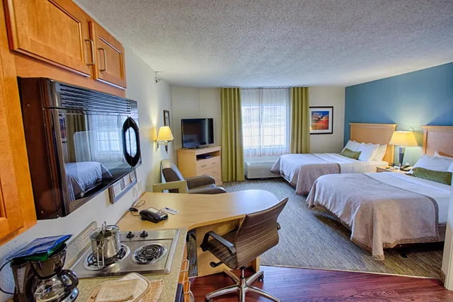 Studio, Suite, Queen Bed, Sofa, Candlewood Suites Fargo N Dakota State University 5/10