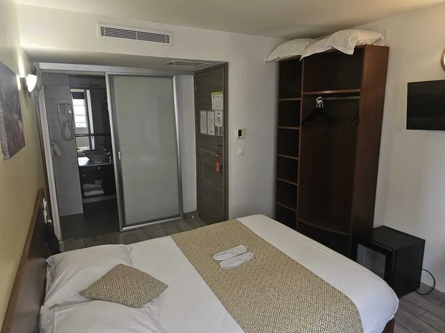 غرفة سوبيريور بسرير كوين، Massilia Hotel 9/10