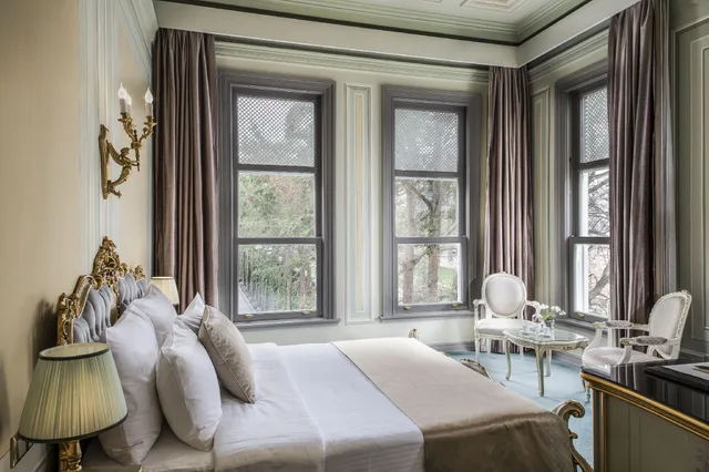 غرفة كلاسيكية بسرير مزدوج بإطلالة على الحديقة، Bosphorus Palace Hotel Special Class 1/2