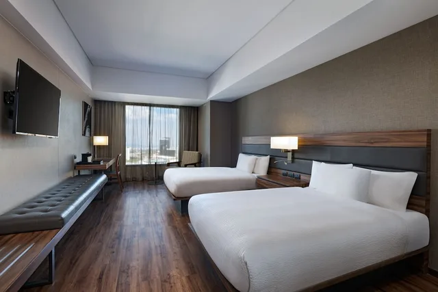 غرفة بسريرين مزدوجين بإطلالة على المدينة، AC by Marriott Mexico Santa Fe 4/10