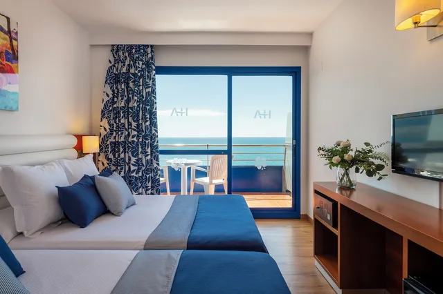 غرفة سوبيريور بسريرين مزدوجين بإطلالة على المسبح، Hotel Tahiti Playa 3/8