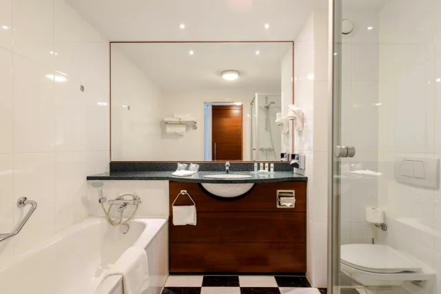 غرفة بسرير كينج، Courtyard By Marriott Amsterdam Airport 5/5