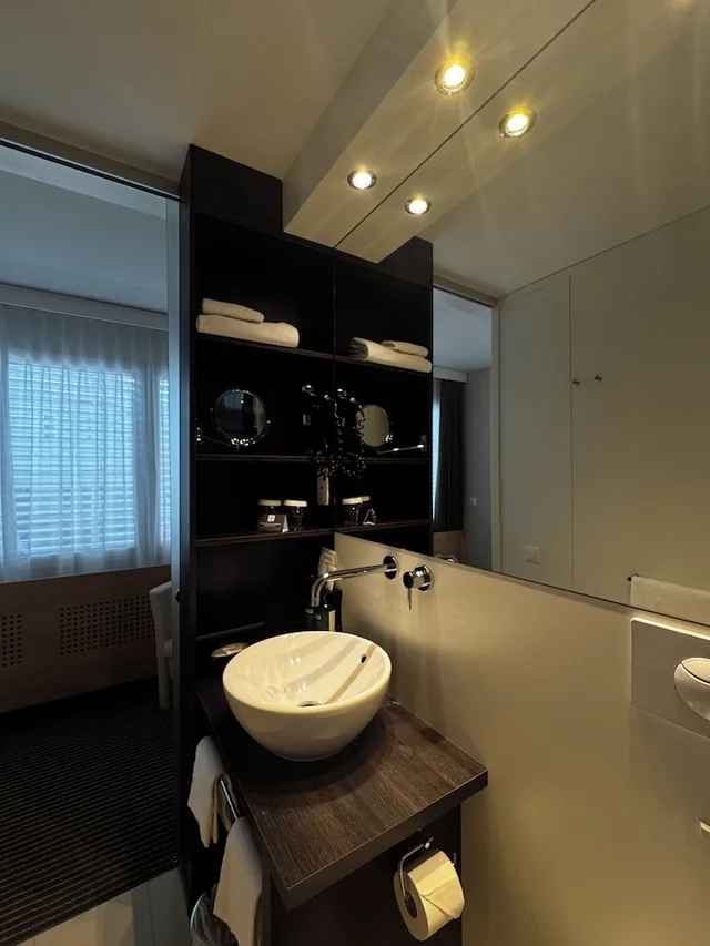 غرفة بريميوم بسرير كوين، Crowne Plaza Zurich 10/10