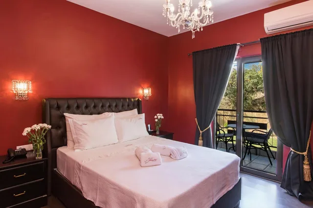 Premium, Queen Bed, Theatro Hotel Odysseon 1/4