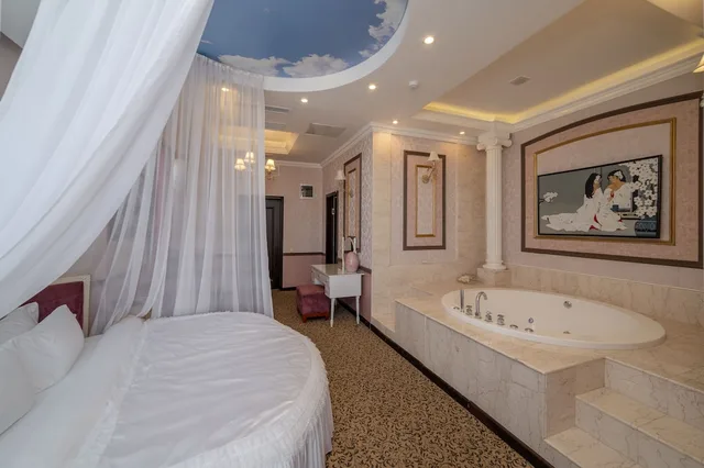 جناح تنفيذي بسرير كينج، Jannat Regency 1/9