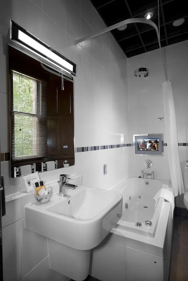 غرفة ديلوكس بسرير مزدوج، Appleby Manor Hotel & Garden Spa 6/6