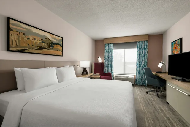 غرفة بسرير كينج، Hilton Garden Inn Charlotte Pineville 1/8