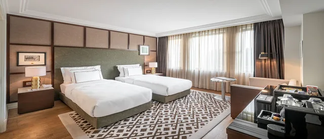 Superior Room Twin Bed, The Stay Boulevard Nisantasi 2/3