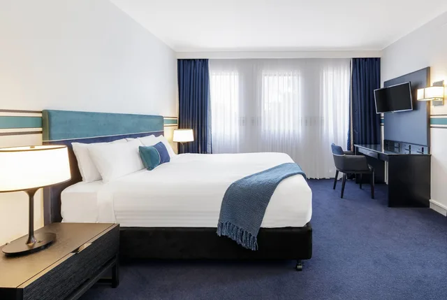 غرفة قياسية بسرير مزدوج، Ramada by Wyndham Diplomat Canberra 2/6