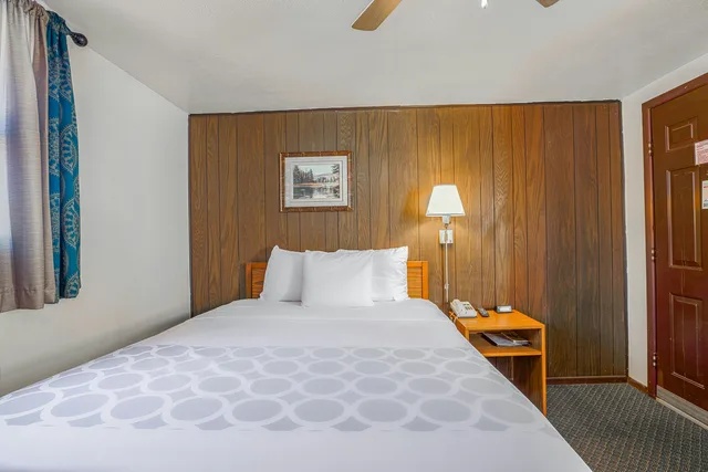 غرفة بسرير مزدوج، Silver Street Motel by OYO 2/7