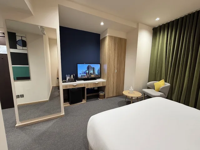 غرفة قياسية بسرير كينج، أجنحة نوفوتيل الرياض ديار(Sunday Hotel Al Olaya formerly Novotel Suites Riyadh Centre) 2/3