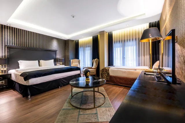 Suite, King Bed, Hotel Goldengate Topkapi 7/10