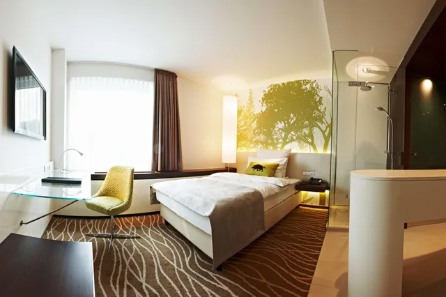 غرفة بزنس بسرير كوين، Steigenberger Airport Hotel 2/2