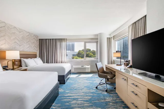 غرفة ركنية بسريرين كوين، DoubleTree by Hilton Hotel LAX - El Segundo 3/3
