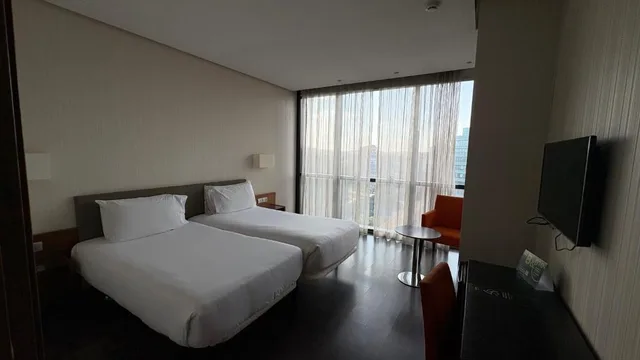 غرفة قياسية بسريرين منفصلين، B&B Hotel Burgos 1/2