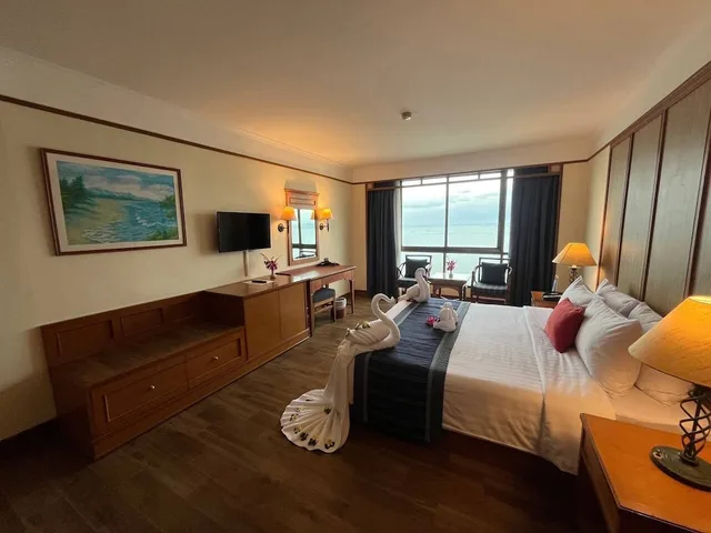 Horizon، Cholchan Pattaya Beach Resort 1/10