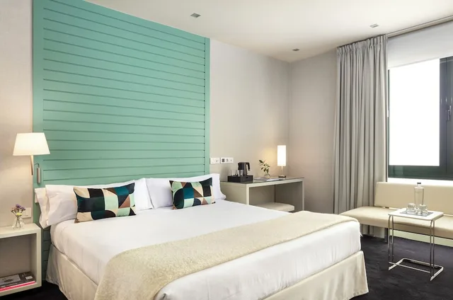 Urban, Executive, King Bed، Miro Hotel 1/4