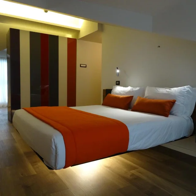 جناح بشرفة، Hotel Dory 1/6