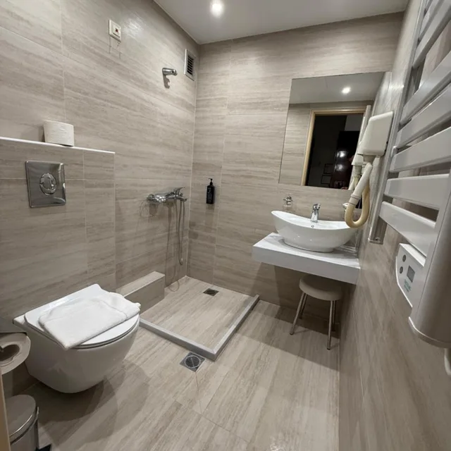 غرفة بسرير مزدوج أو سريرين منفصلين، Ideal Hotel 10/10