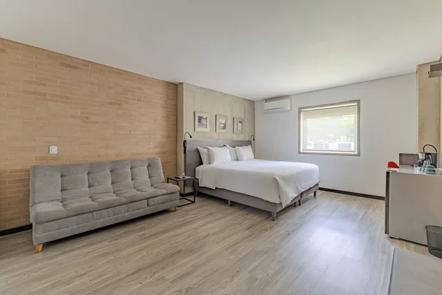 Superior, Queen Bed, Hotel Quinta Norte Chipichape Cali 4/9