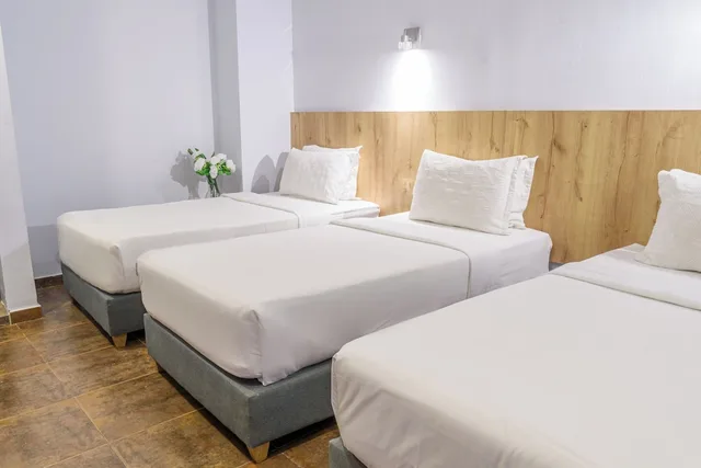 غرفة قياسية ثلاثية بسرير كينج وسرير فردي، Hotel Caribbean Cartagena 2/10