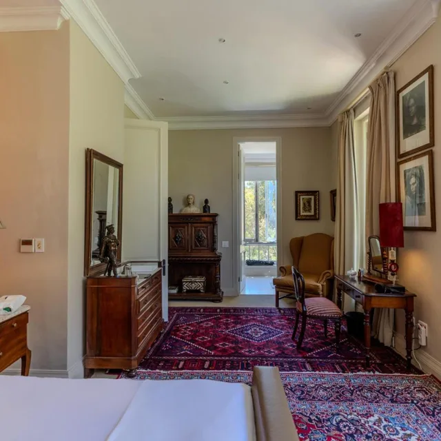 Retreat, Mountain View، 21 Nettleton 1/6