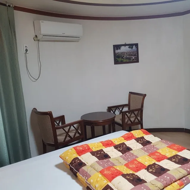 غرفة سوبيريور بسرير مزدوج وسرير فردي، Arirang Hotel 3/5