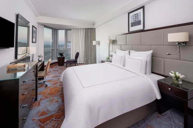 جناح جونيور بإطلالة على الكعبة، فندق مكة سويس أوتيل(Swissotel Makkah) 7/10
