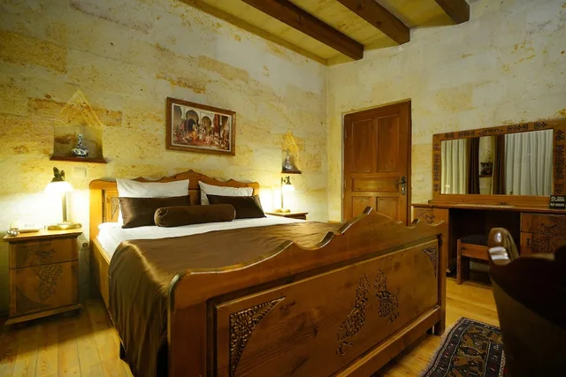 Family, 1 Double and 1 Single Bed, Harman Cave Hotel 6/10