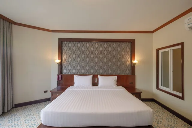 غرفة غراند ديلوكس بسرير مزدوج، Erawan Hotel 5/10