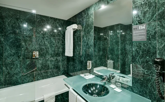 غرفة كلاسيكية بسريرين منفصلين مع أريكة، Sercotel Ab Arganda 3/3