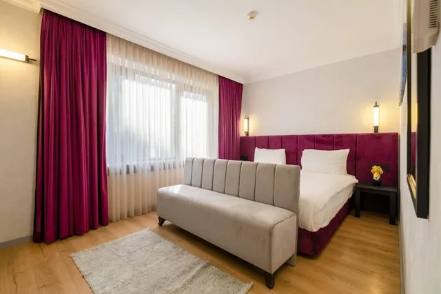 جناح متصل بسرير كينج مع أريكة، Marble Hotel Istanbul 3/10