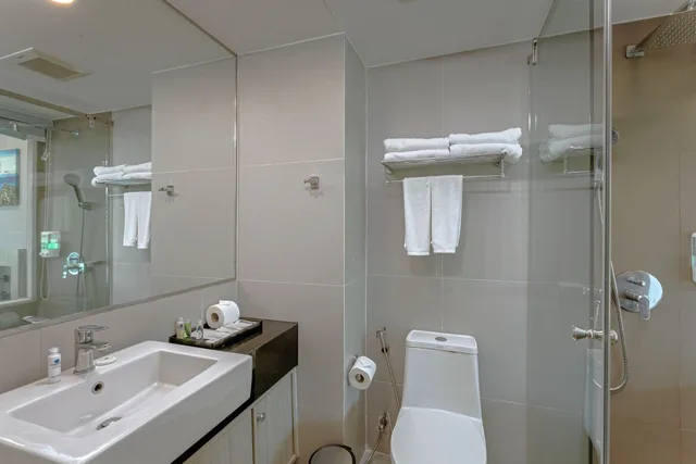 غرفة بسرير كينج، Clarian Hotel Beach Patong 9/9