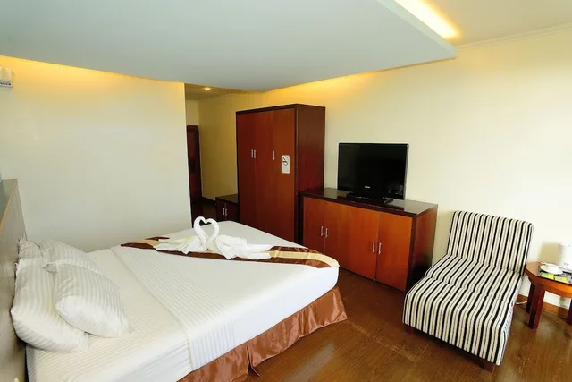 غرفة قياسية بسرير كينج بإطلالة على البحر، Airai Water Paradise Hotel And Spa 2/3