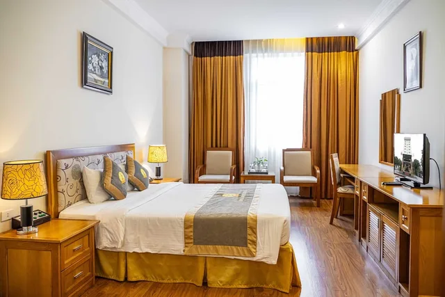 Senior, Family، Hoang Son Peace Hotel 9/10